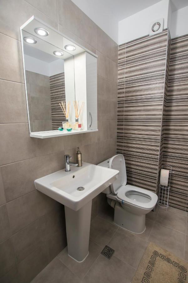 Studio Moghioros Park Bucureşti Exterior foto